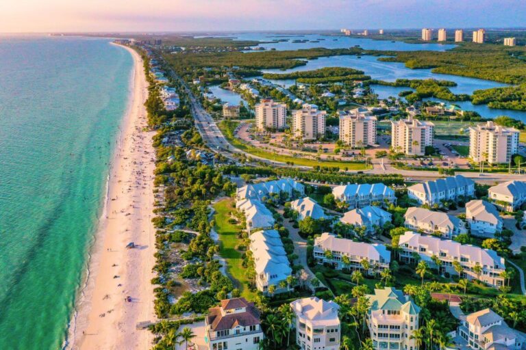 Discovering Fort Myers, Florida – A Haven of Sun-Kissed Beaches and Timeless Elegance
